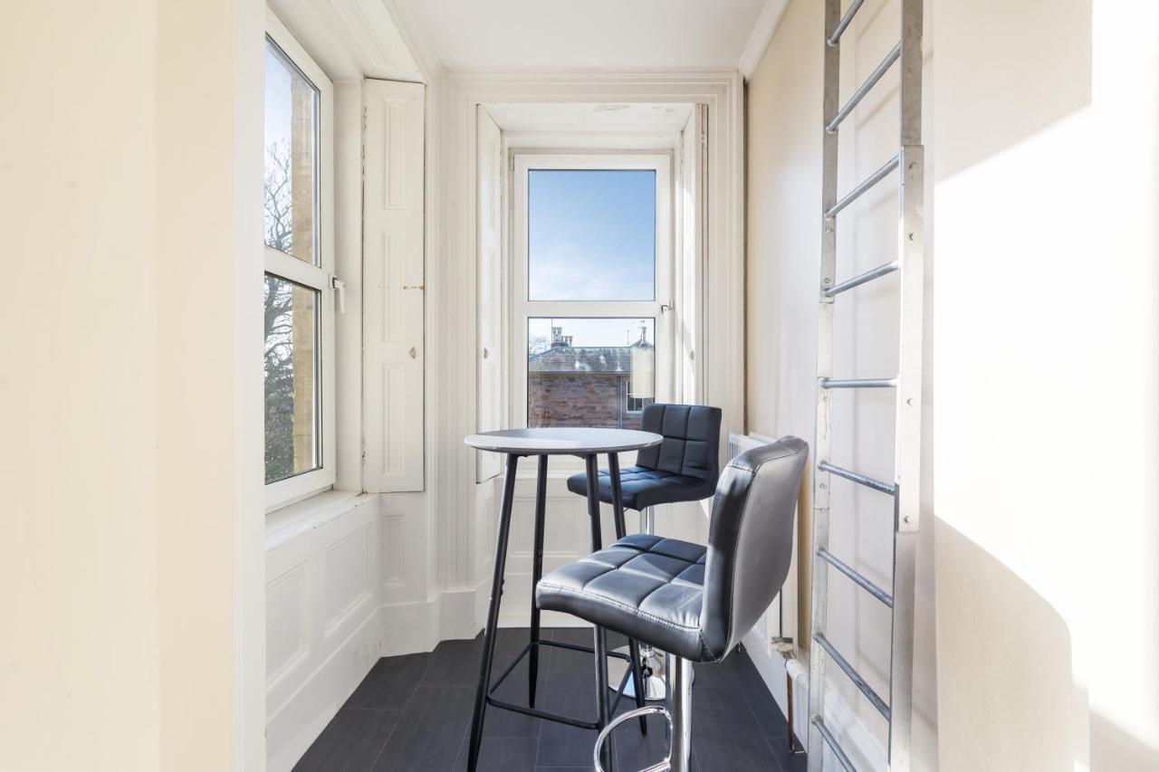 Beautiful 2 To 3 Bed Apartment With Stunning Views! Ayr Eksteriør billede